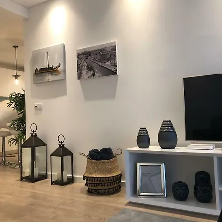 5 Estrelas Palace Διαμέρισμα Αβέιρο